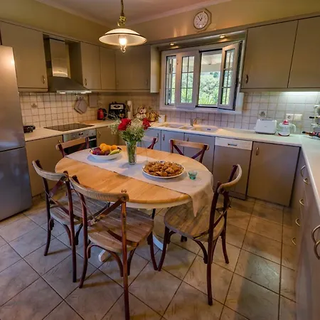 Antia Μεταξάτα